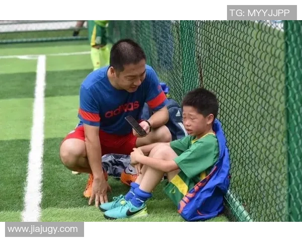 足球明星子女成长路曝光 父爱传承与天赋背后的故事全纪录